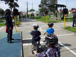 Bakal pemandu -pemandu berhemah, insyaa Allah.